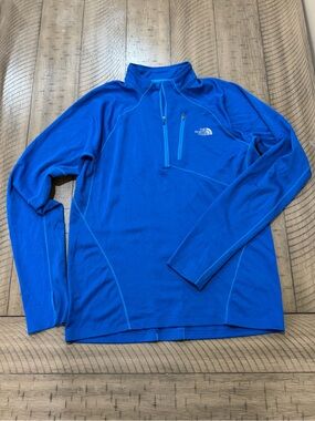 The North Face Men’s Bright Blue Quarter-Zip Performance Top